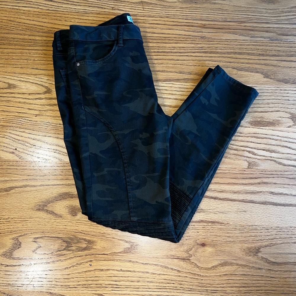 😍Zara camo pants 😍